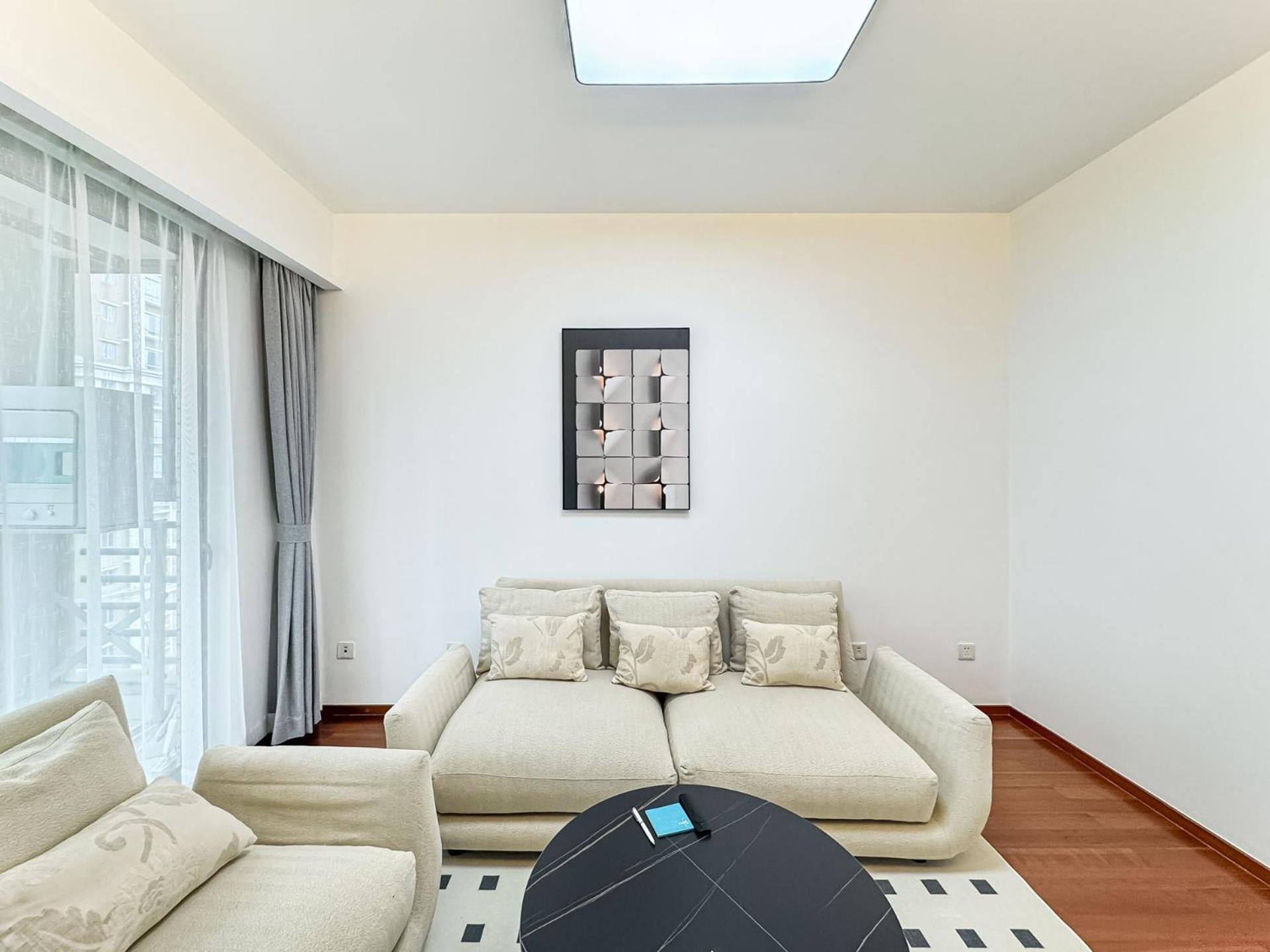 Tyms 2br 2ba Gubei Cbd Near Takashimaya Apartment Shanghai